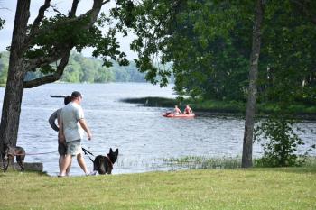 Union Fire Department searches the waters of Seven Tree Pond, off of Ayer Park, after reports of a missing man. (Photo by Sarah Thompson)