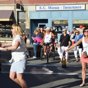Everyone came out to enjoy the street music Saturday evening in Rockland. (Photo by Lynda Clancy)