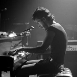 Bruce Springsteen performs at the Harvard Square Theater, May 9, 1974. (Photo courtesy Barry Schneider)
