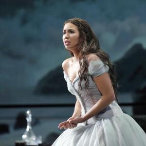 Nadine Sierra in the title role of Donizetti's "Lucia di Lammermoor." (Photo: Cory Weaver / San Francisco Opera)