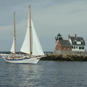 A Morning In Maine sails past the Breakwater. (Photo courtesy Sail, Power, and Steam Museum)