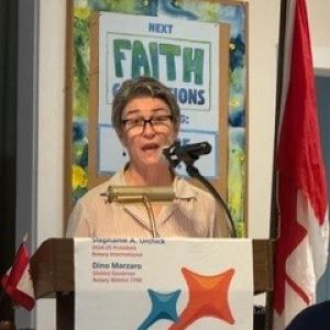Becky Kemp tells the story of the Henry Knox Museum at a recent meeting of West Bay Rotary in Camden.